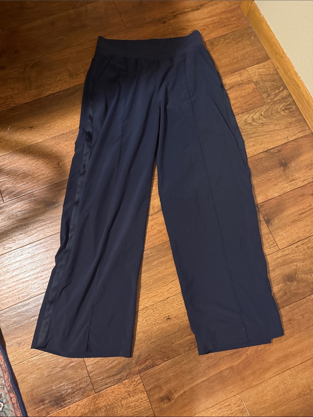 Athleta Nolita Wide Leg- Navy, size 12 Women’s Pants